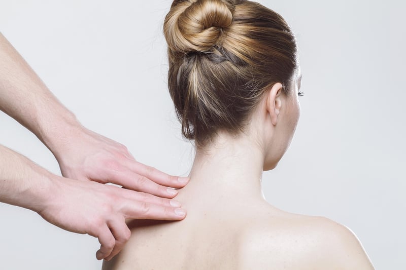 Upper Back Roll